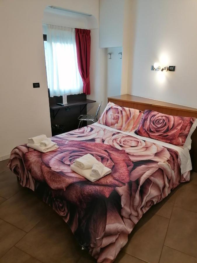 Accomodation Verona - City Centre Екстер'єр фото
